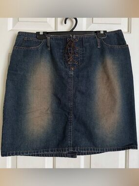 Y2K Faded Glory Denim Mini Skirt Front Lace Up Detail 14